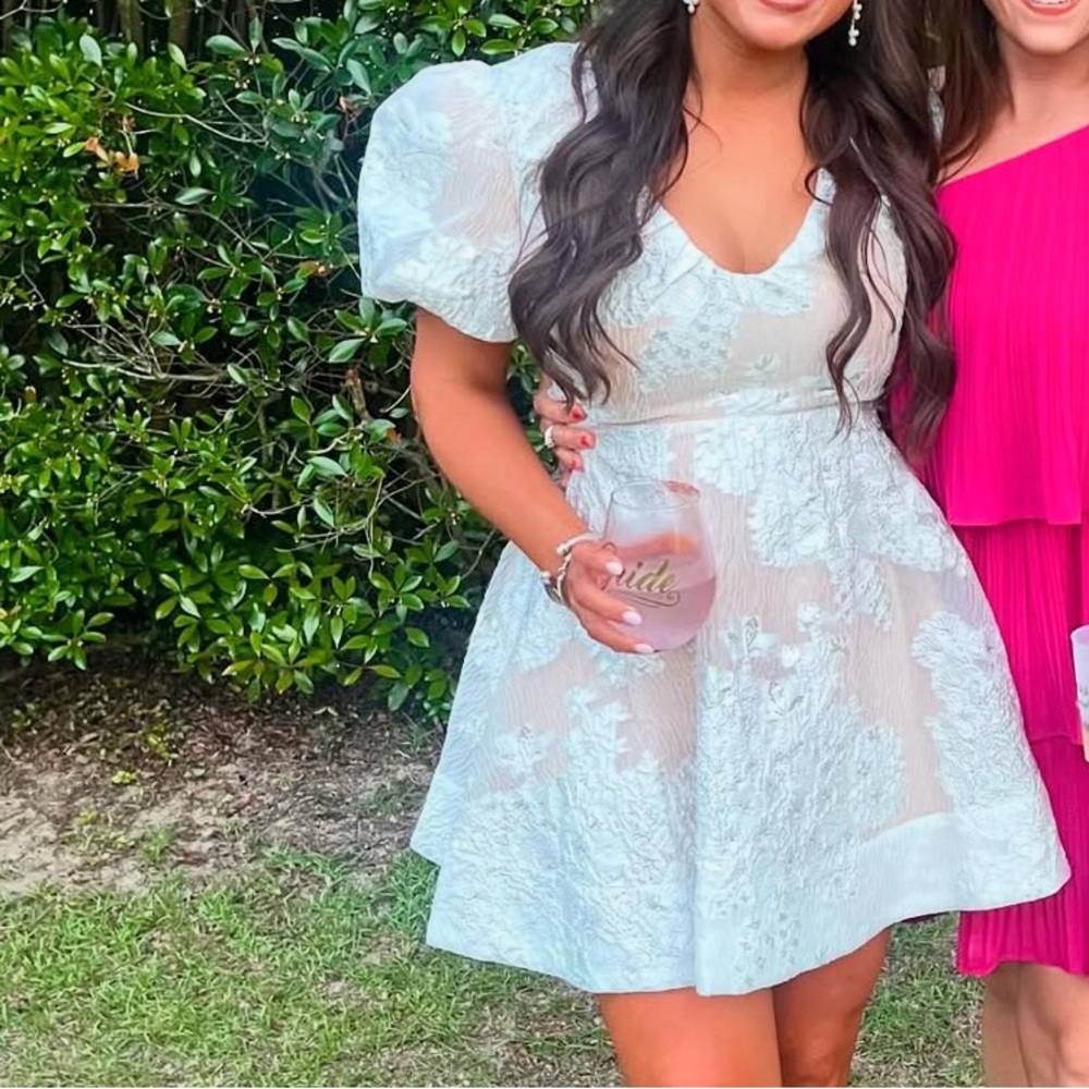 Elliatt Zayla Mini Dress in Ivory & Nude